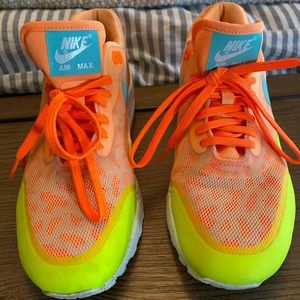 Nike Air Max Athletic Shoes